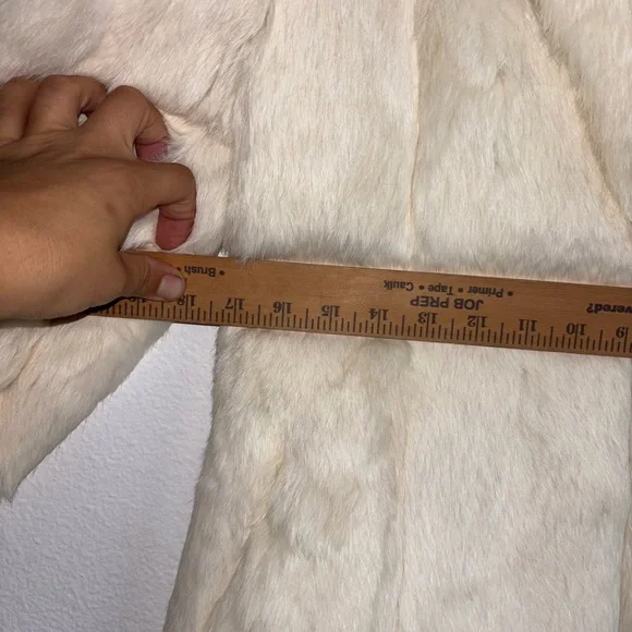 Vintage Genuine Rabbit Fur Coat Cream/ White Colored Size 6 - Picture 9 of 11